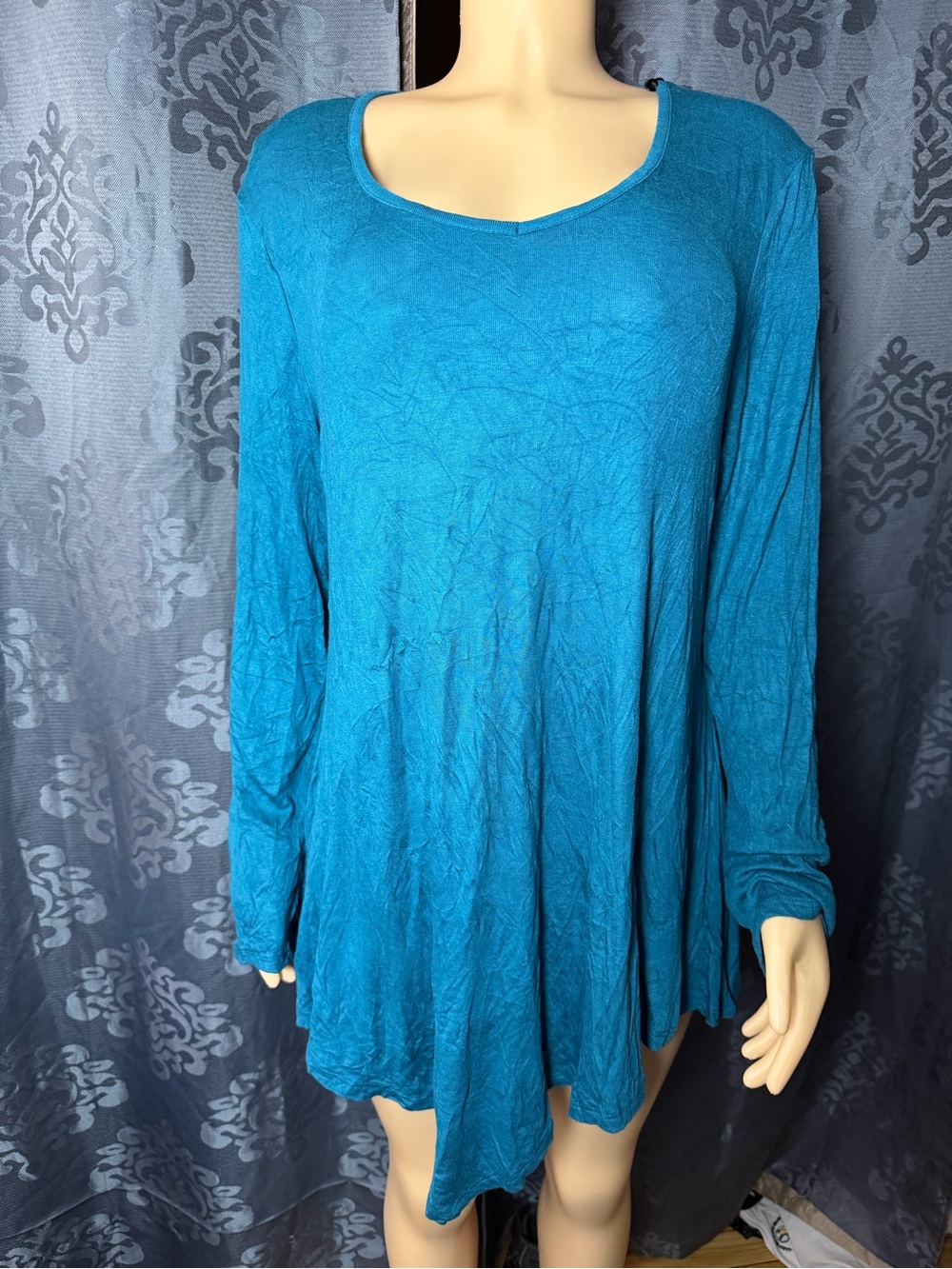 Women’s Teal Long Sleeve Scoop Neck Tunic